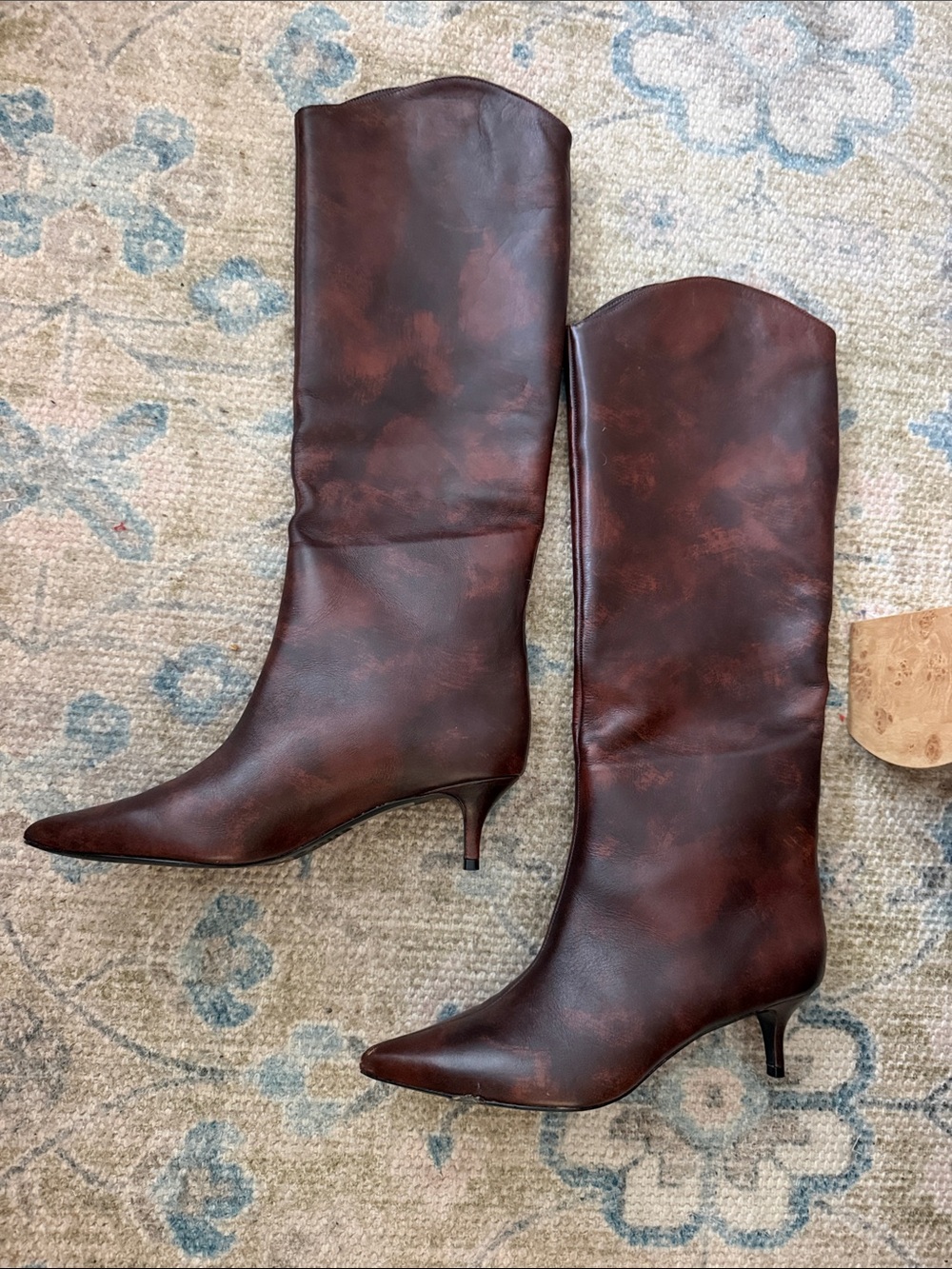 SCHUTZ Maryana Lo Leather Boots - Size 8.5 Kitten Heel Boot - Picture 5 of 6